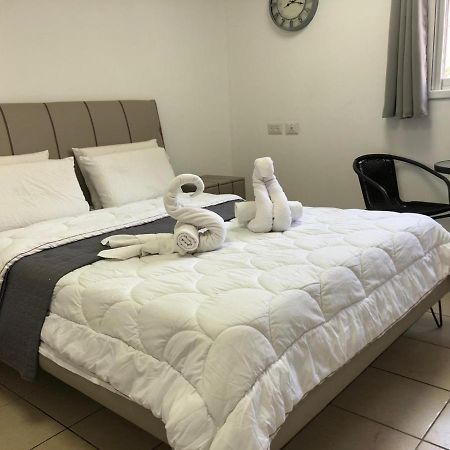 בת ים Hotel Room Service מראה חיצוני תמונה