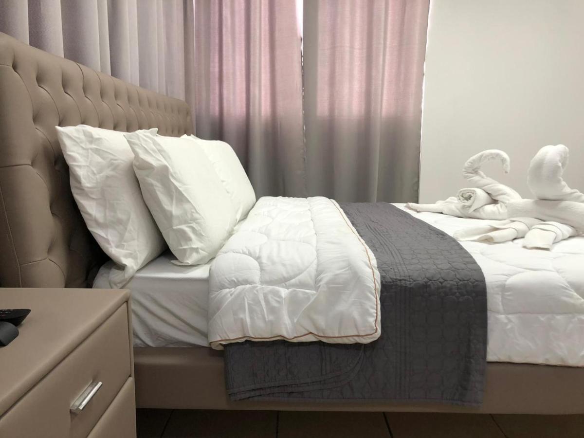 בת ים Hotel Room Service מראה חיצוני תמונה