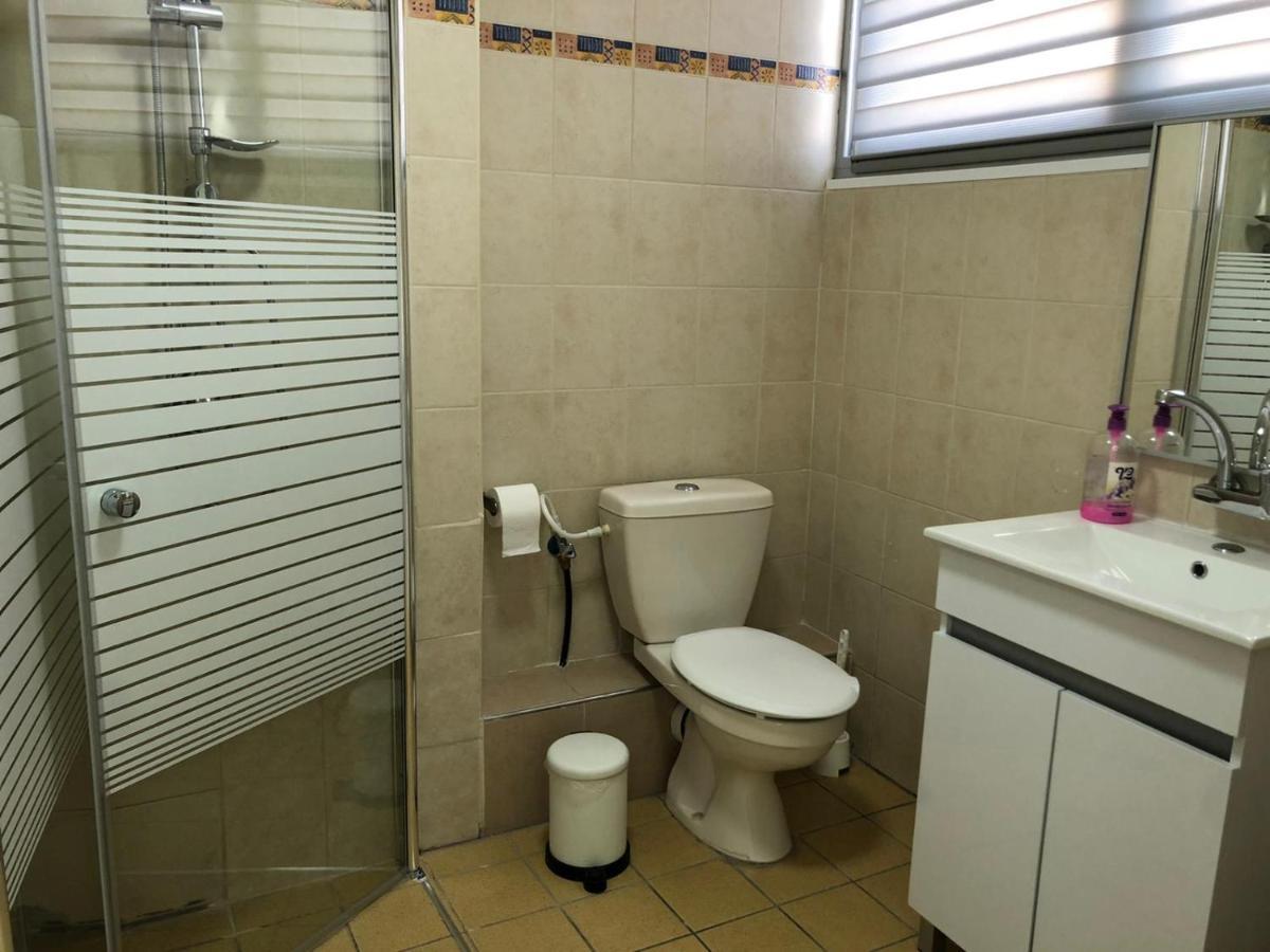 בת ים Hotel Room Service מראה חיצוני תמונה